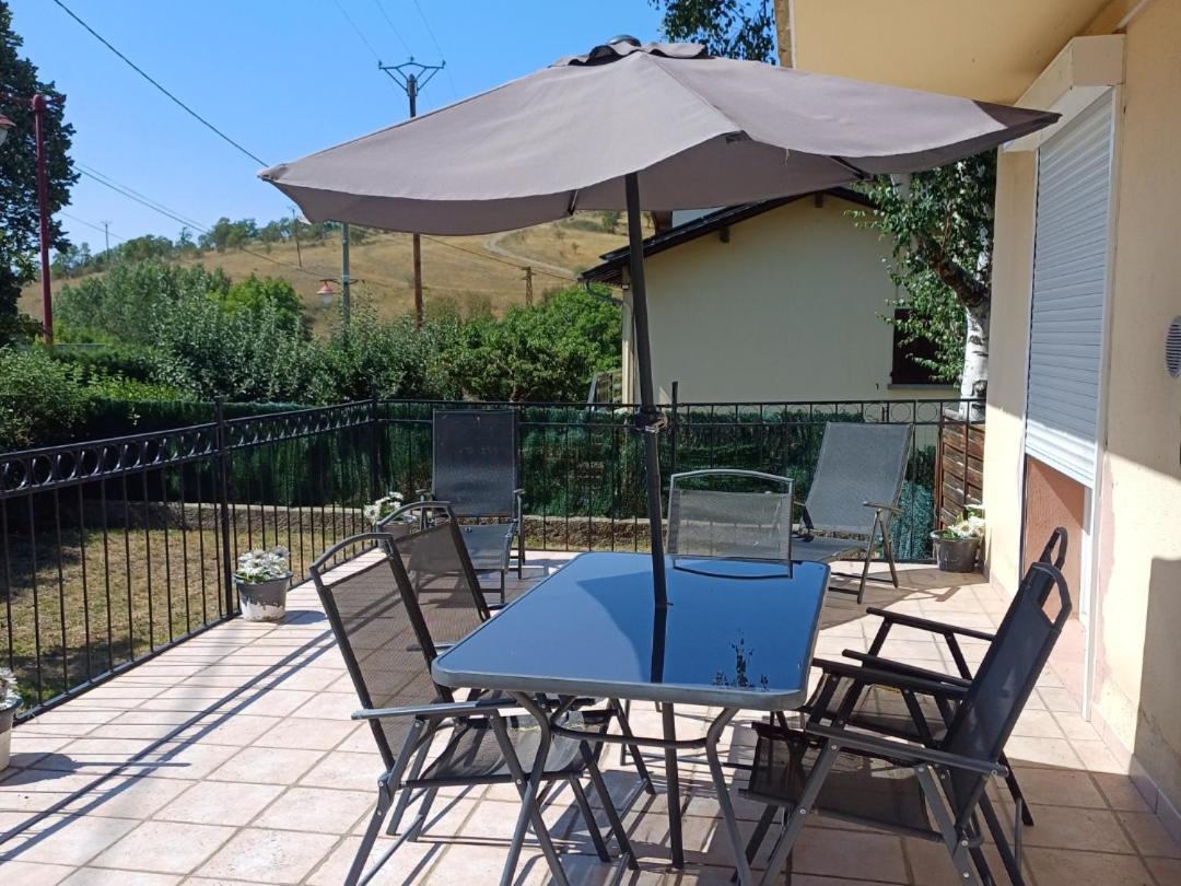 Maison De Vacances Au Coeur De La Cerdagne Angoustrine Bagian luar foto